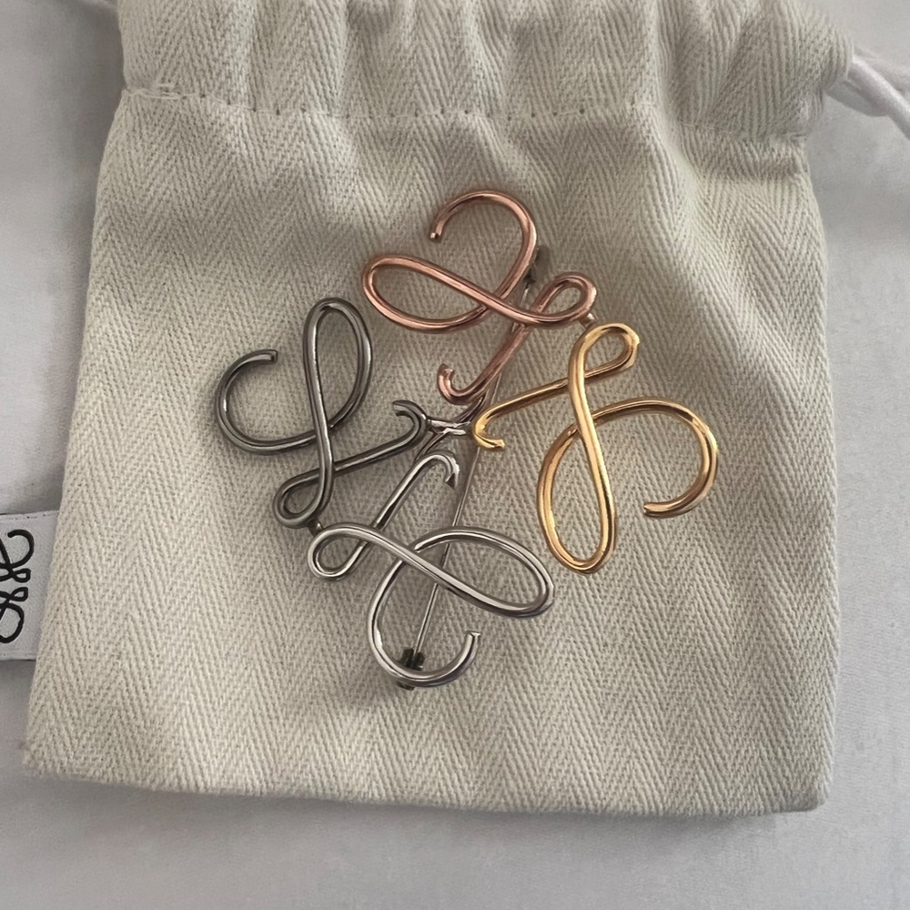 Loewe brooch - Picture 4 of 5
